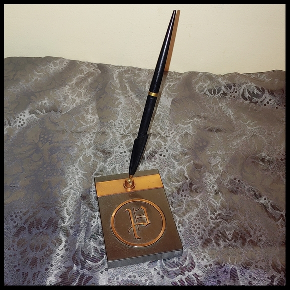 Hyde Park Other - Vintage Hyde Park Desk Pen, Eversharp Monogram "P"